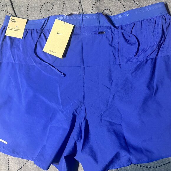 NIKE RUNNING CHICAGO MARATHON 2025 DEEP NIGHT LINED SHORTS SIZE 2XL O XL MEN $55 - Picture 3 of 4